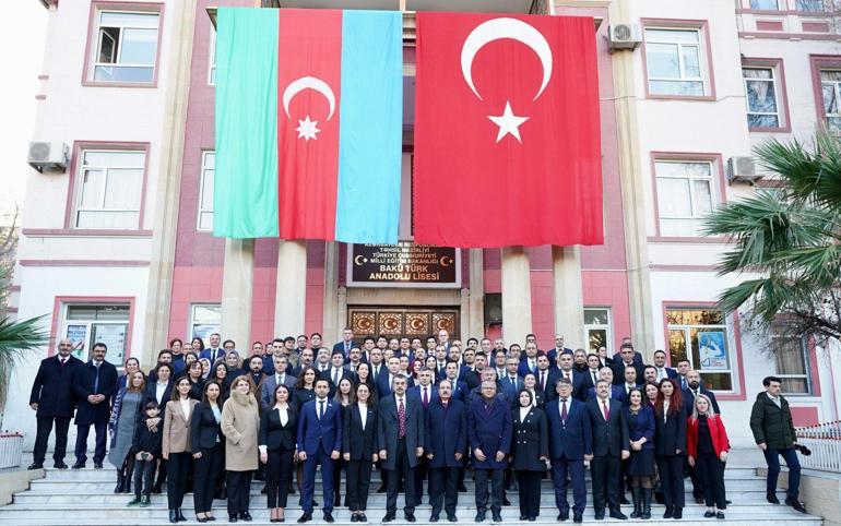 Bakan Tekin, Azerbaycan Başbakanı Esedov ile görüştü