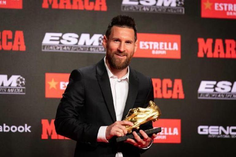 Messi’nin Barcelonadaki ilk sözleşmesinin imzalandığı peçete, açık artırmada satılacak