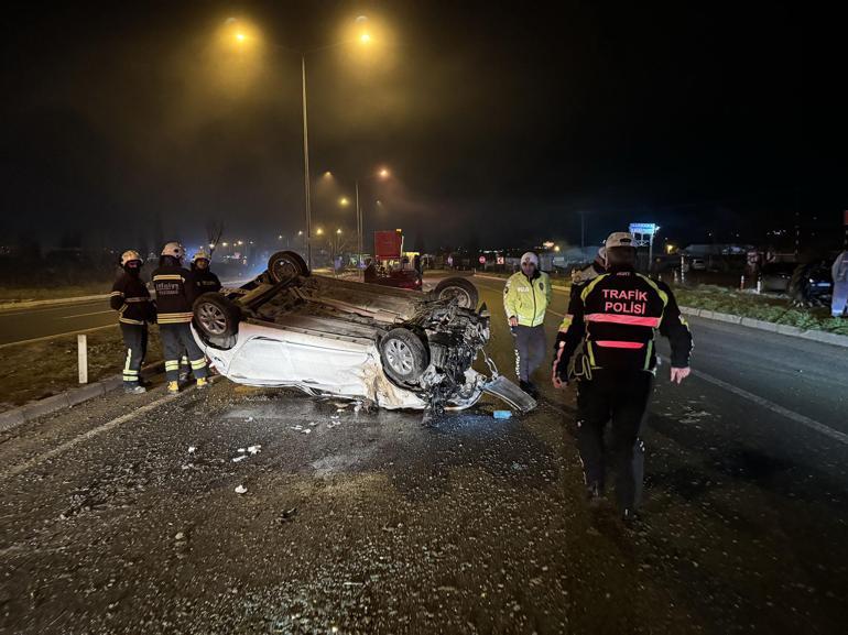 Aydınlatma direğine çarpan otomobil takla attı; 1 yaralı