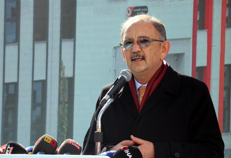 Bakan Özhaseki: Çok üretiyor ve kirletiyoruz