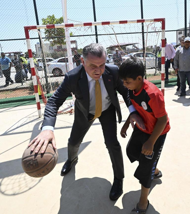 Bakan Aşkın Bak: Sporla, depremzede çocukların normalleşme süreçlerini hızlandırdık