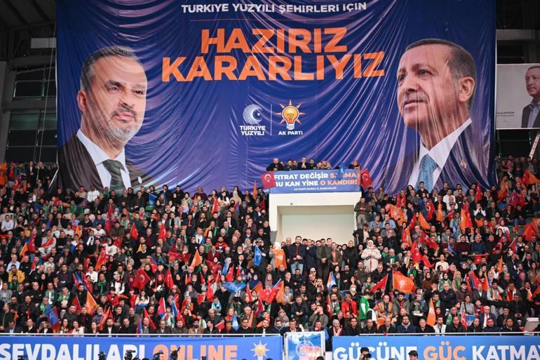 Cumhurbaşkanı Erdoğan: CHP’de herkes bir köşe başına yapışmanın derdinde