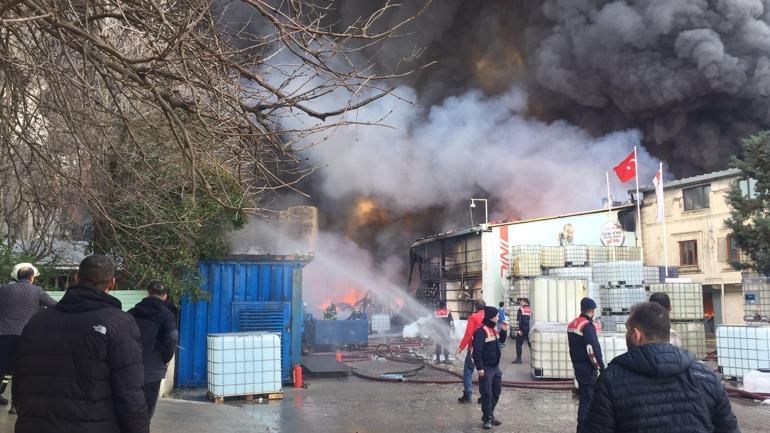 Gebze’de kimya fabrikasında yangın