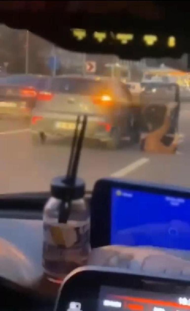 Çekmeköyde seyir halindeki otomobilden düşen kadını zorla araca bindirdi