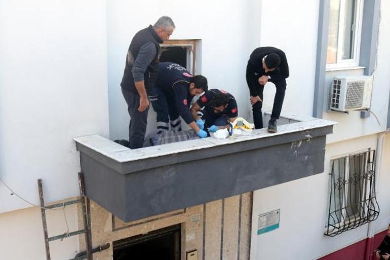 Güneş enerjisi sistemini tamir ederken çatıdan düşüp, ağır yaralandı