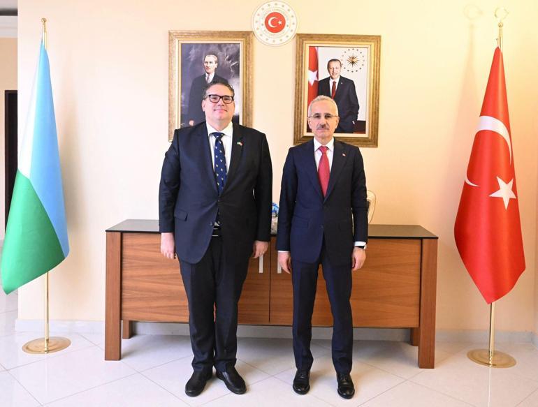 Uraloğlu, Cibuti’de Türk İş Dünyası Heyeti ile toplantı gerçekleştirdi