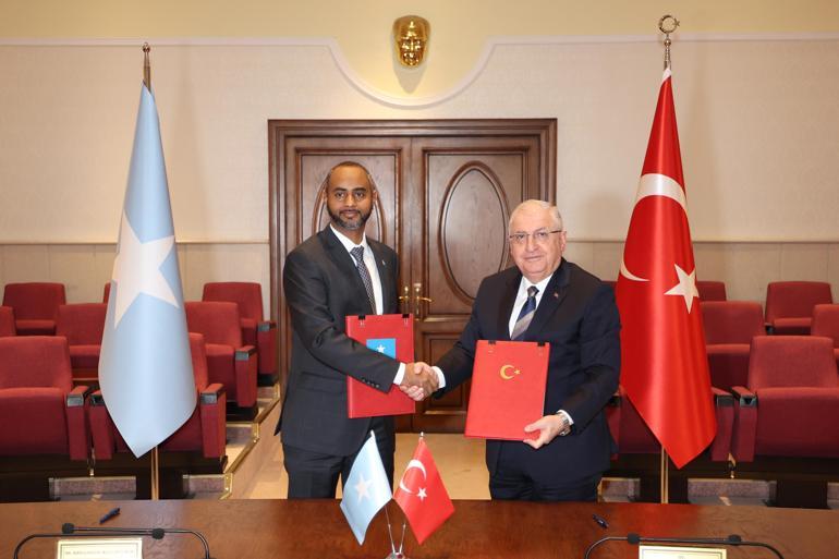 Bakan Güler, Somali Savunma Bakanı Muhammed Nur ile görüştü