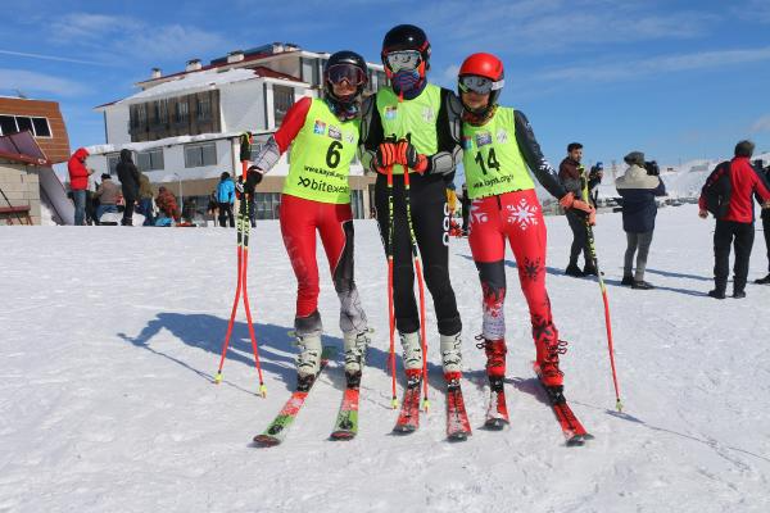 Hakkari’de Alp Disiplini 1inci Etap Yarışları başladı