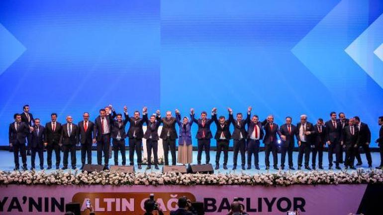 Erdoğan: Bay Kemali sırtından hançerlediler, Özgür Efendinin de dikkat etmesi lazım