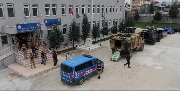 Diyarbakırda jandarma ve MİTten terör operasyonu; 19 gözaltı