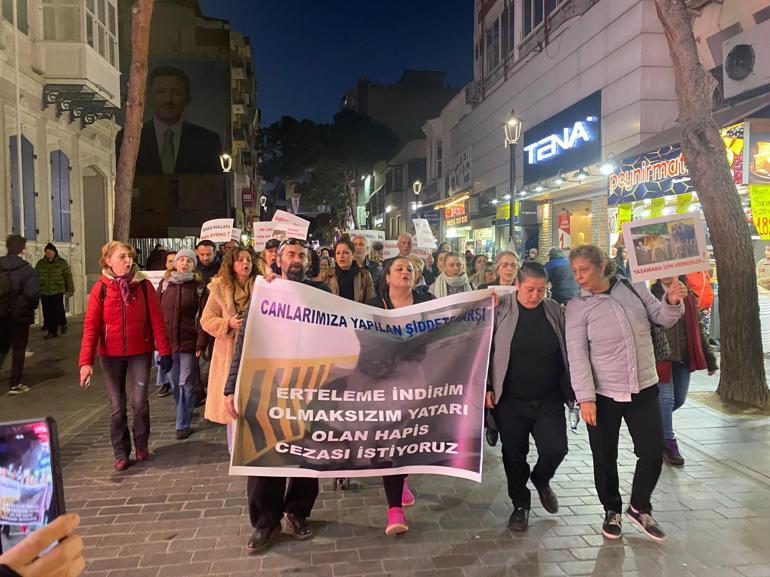 İzmirde, İstanbulda vahşice öldürülen Eros için yürüdüler