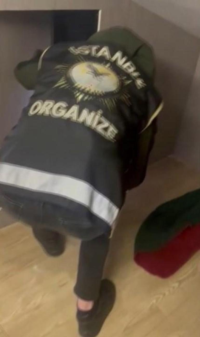 Şahinler suç örgütü yöneticisi yatak odasındaki gizli bölmede yakalandı