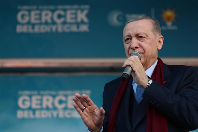Erdoğan: Kimin kiminle yürüdüğü, kimin kime borçlandığı tam bir muamma