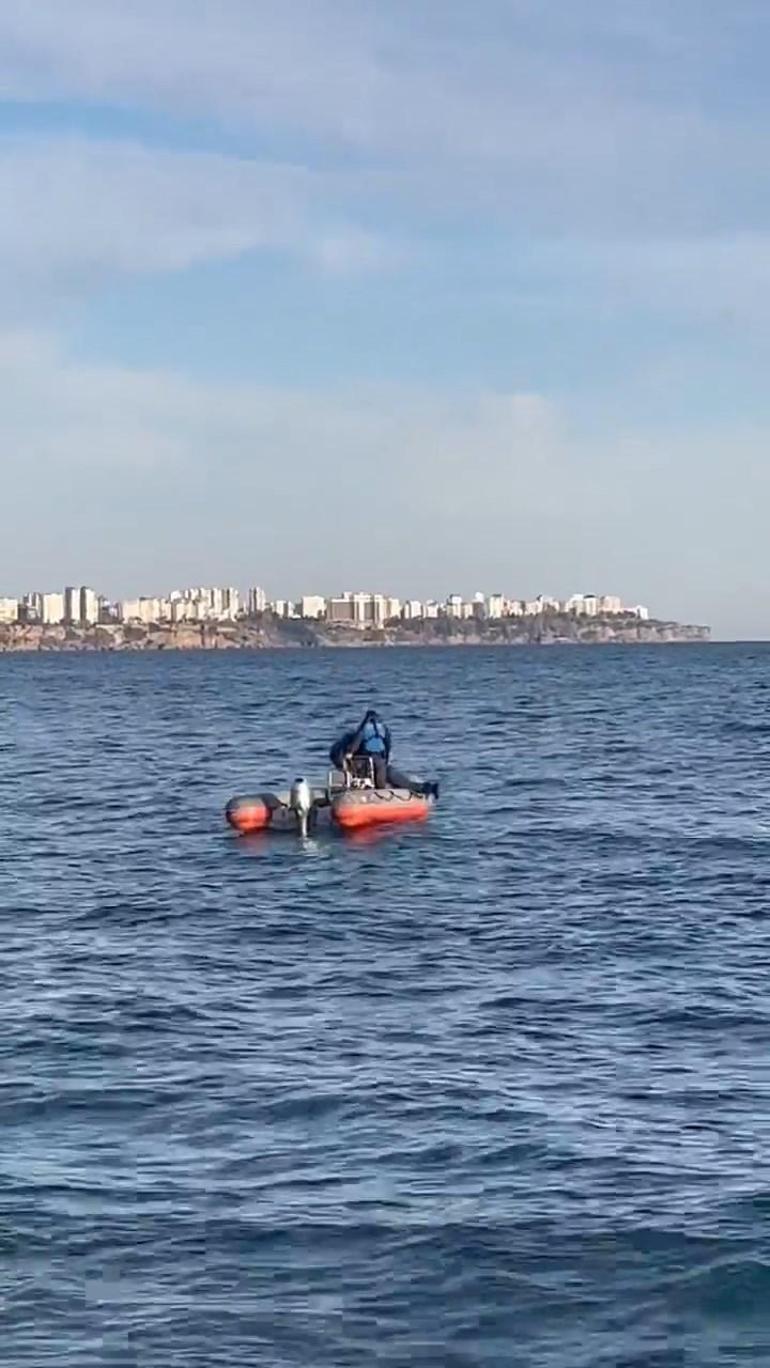 Antalyada emekli temizlik işçisi denizde ölü bulundu