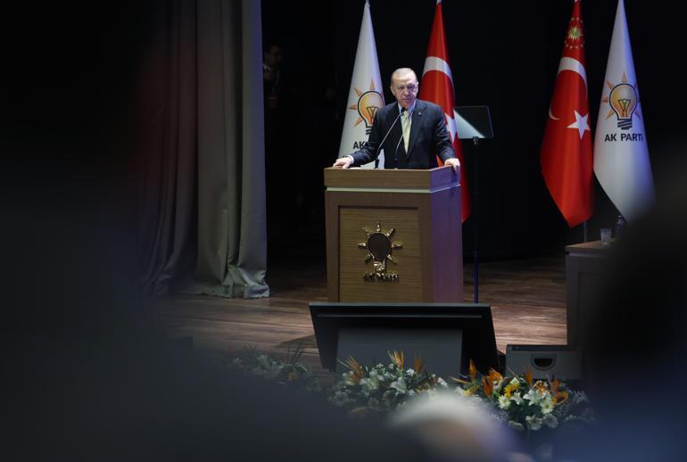 Erdoğan: CHPde yapay zekanın sözü partiye gönül vermişlerden daha fazla geçiyor