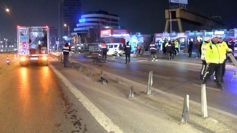 Kartalda bariyerlere vuran hafif ticari araç taksiye çarptı: 1i ağır 4 yaralı