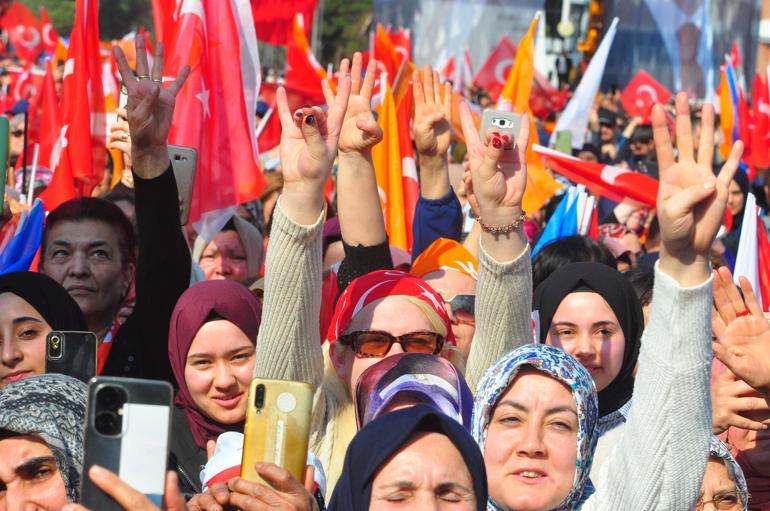 Cumhurbaşkanı Erdoğan: Cumhur İttifakı, adaylarıyla tüm şeffaflığı ile ortadadır