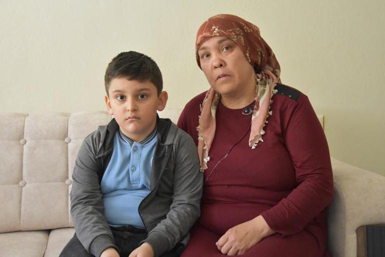 Erzincandaki heyelanda toprak altındaki işçinin eşi: Aynı gün konuştuk oğluma iyi bak dedi