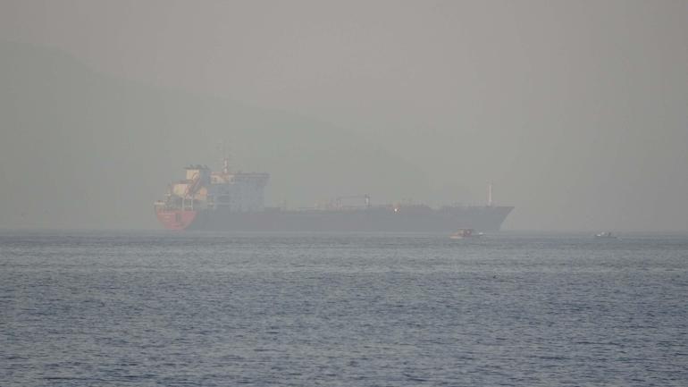 Çanakkale Boğazında sis; gemi trafiği çift yönlü askıya alındı