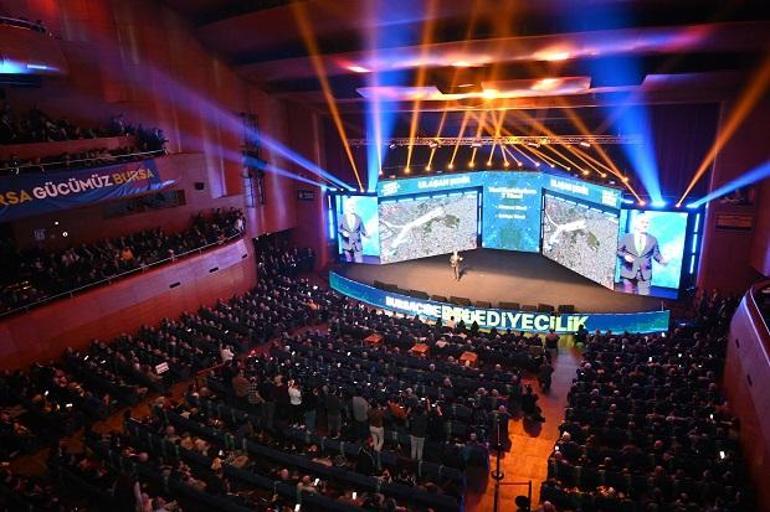 Bursa Büyükşehir Belediye başkan adayı Alinur Aktaştan hologram teknolojili Büyük Lansman