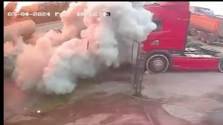 Ataşehirde yakıt tankerinde patlama: 2 ölü