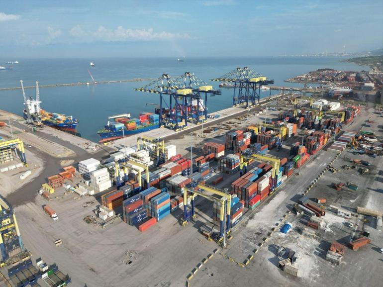 Bakan Uraloğlu: Limanlarımızda elleçlenen yük miktarı şubatta yüzde 15,4 arttı