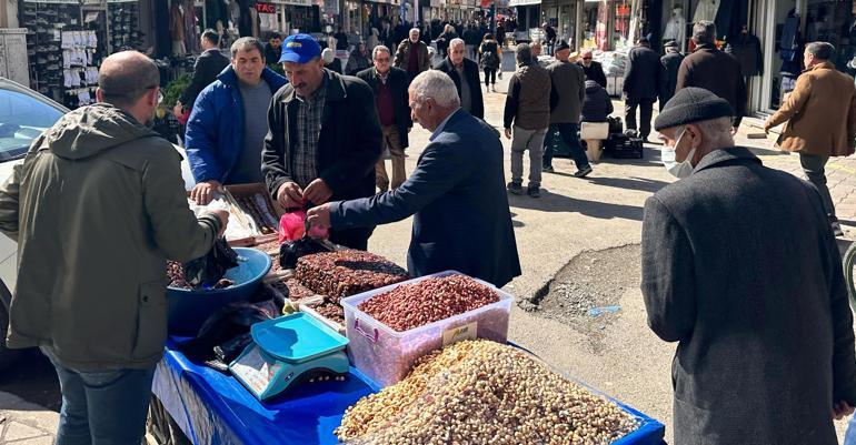 Türkiyede ilk iftar Aralıkta sonra Şemdinlide yapıldı