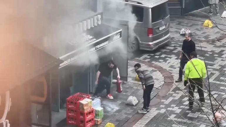 Kadıköy’de iş yerinde yangın paniği