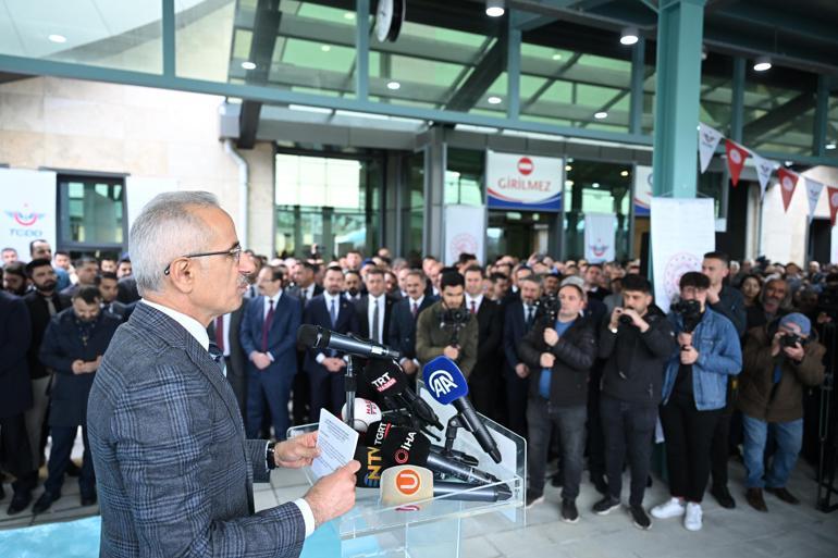 Bakan Uraloğlu: Ankara-Sivas YHT hattımızda 885 bin yolcu taşıdık