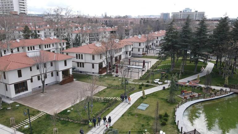 Bakan Özhaseki: Yenilenen Saraçoğlu Mahallesi, seçimden sonra açılacak