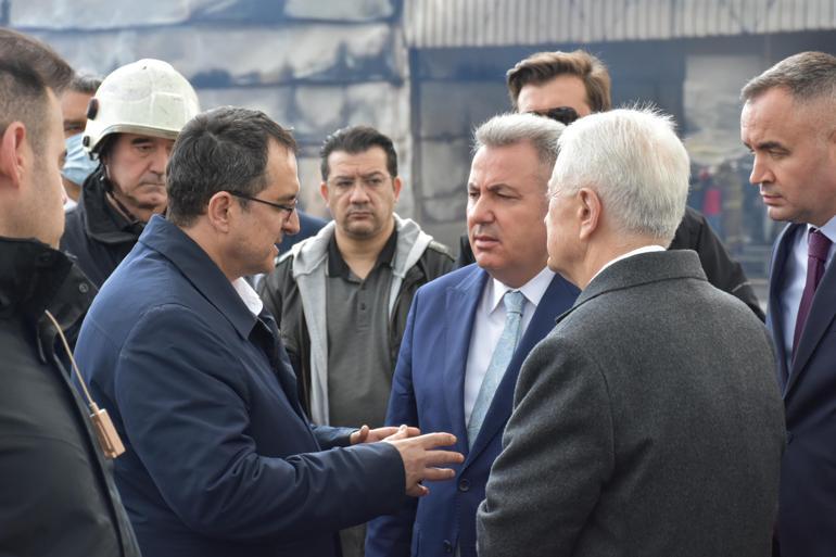 Kemalpaşada soğuk hava deposunda yangın