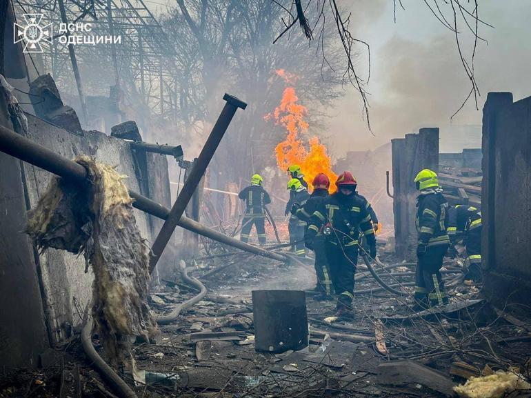 Odessa’ya arka arkaya yapılan füze saldırısında ölü sayısı 14’e yükseldi