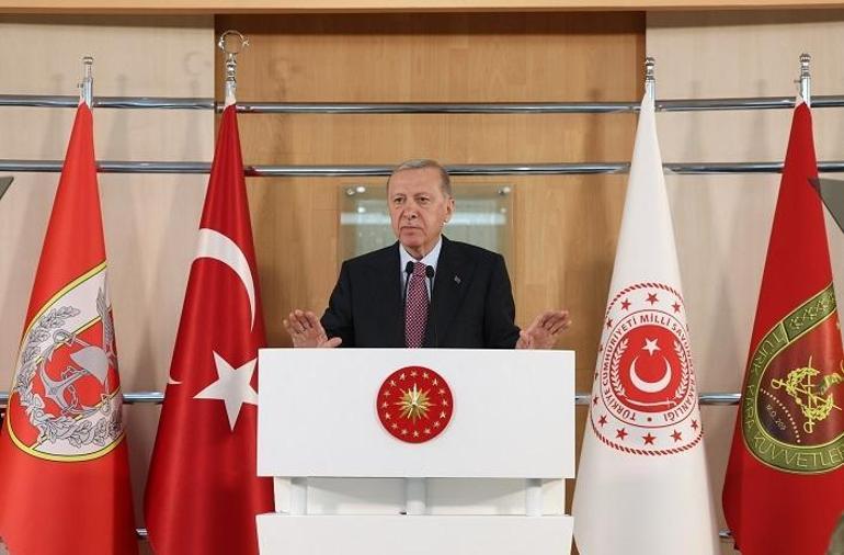 Cumhurbaşkanı Erdoğan: Yaptığı hiçbir şey olmamakla övünen siyasetçiler türedi