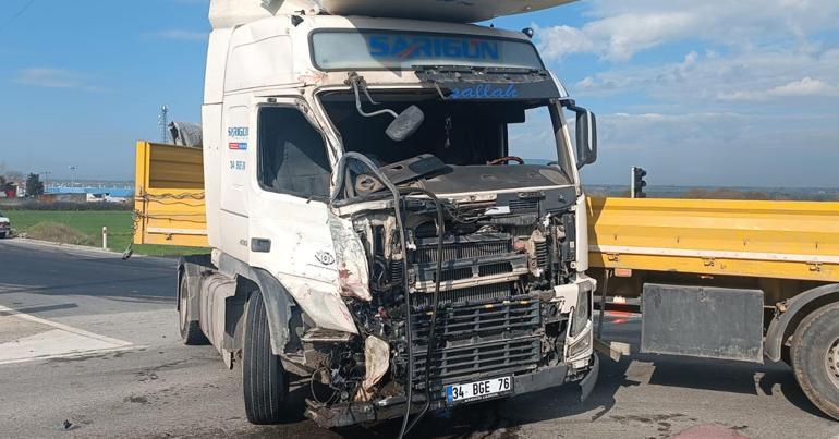 Tekirdağ’da TIR ile yolcu minibüsü çarpıştı: 5 ölü, 10 yaralı