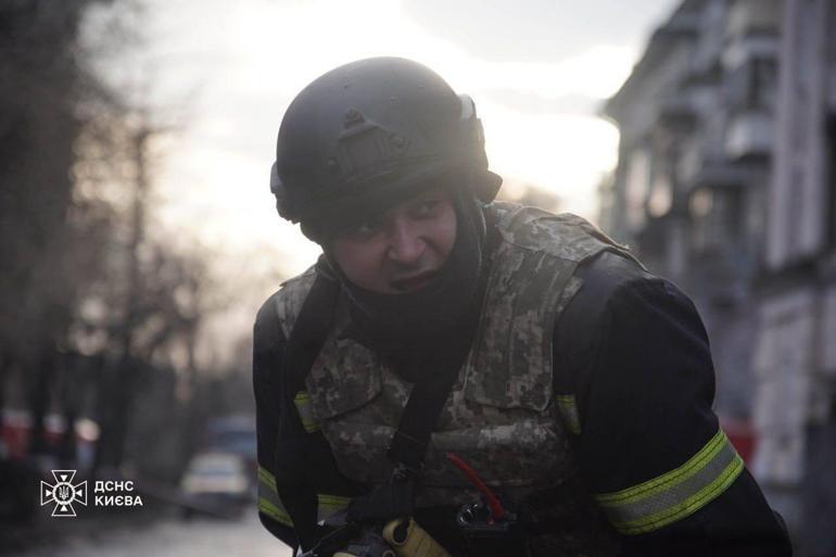 Rusya, Ukrayna’nın başkenti Kiev’i vurdu: 10 yaralı
