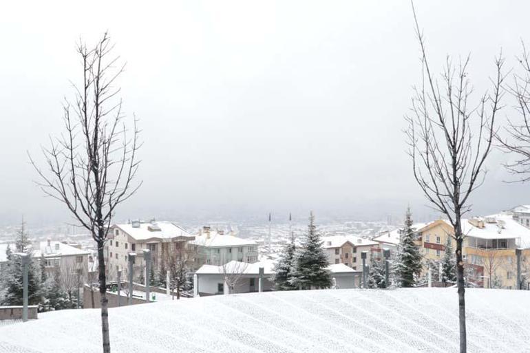 Ankarada kar yağışı etkili oldu