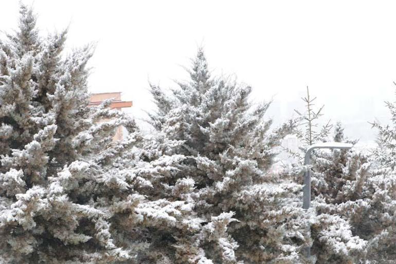 Ankarada kar yağışı etkili oldu