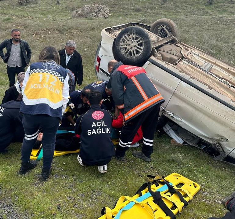 Mardinde otomobil takla attı: 4 yaralı