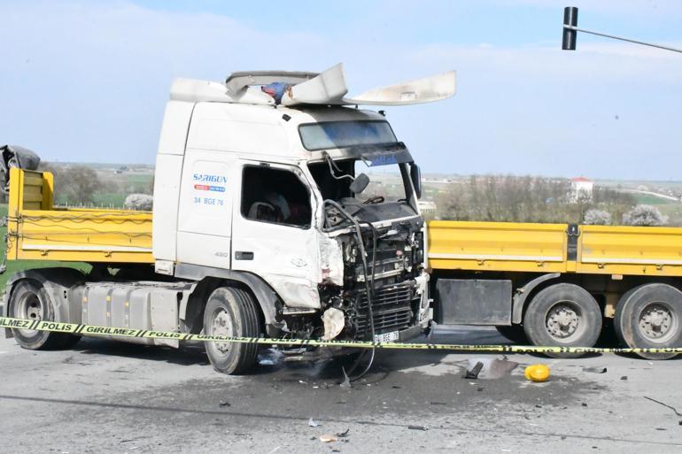 Tekirdağ’da TIR ile yolcu minibüsü çarpıştı: 5 ölü, 10 yaralı