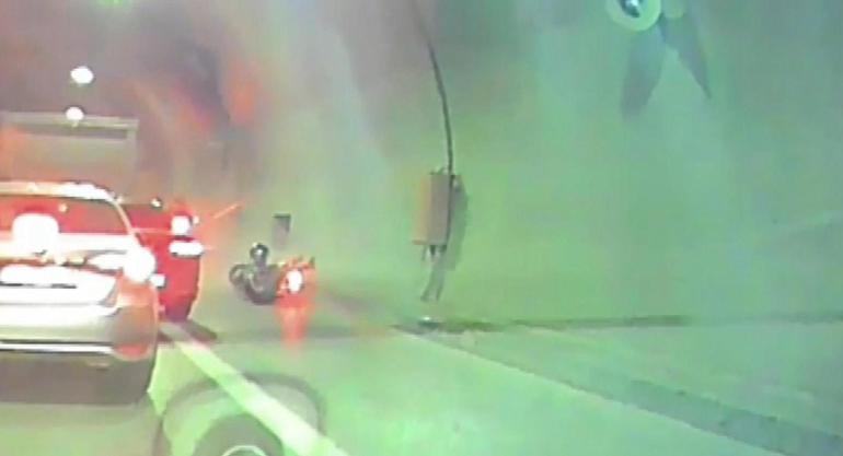 Üsküdarda tünelde motosiklet kazası kamerada