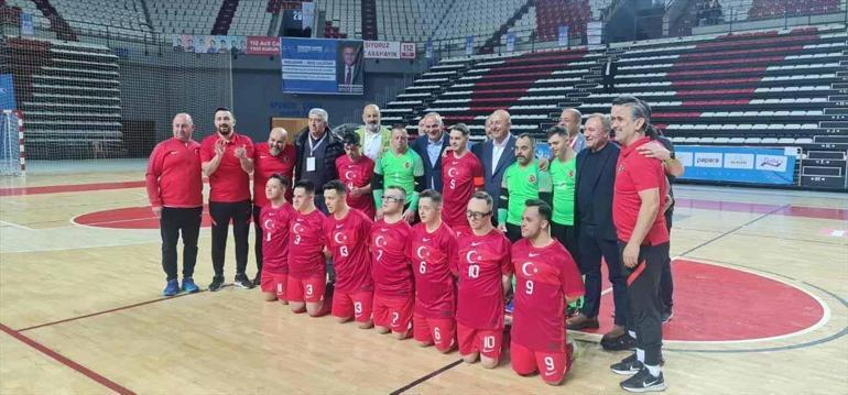 Down Sendromlu Futsal Milli Takımı, İtalyayı farklı yendi