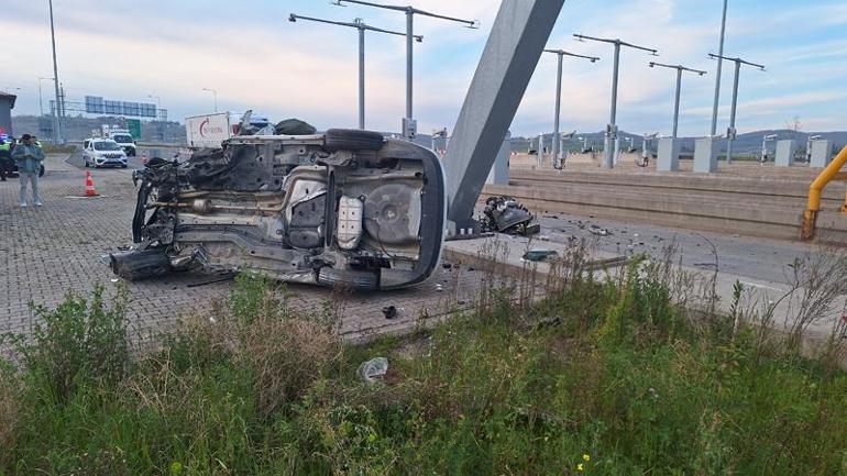 Gişenin beton banketine çarpan otomobilin sürücüsü öldü