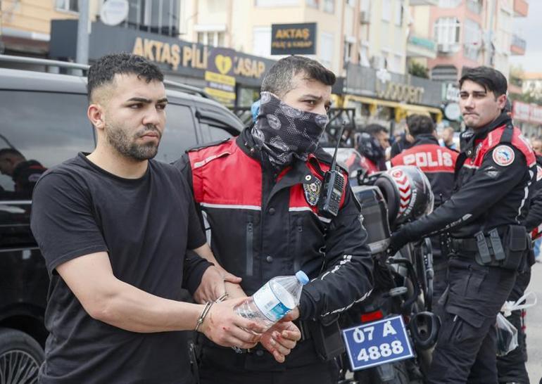 Antalyada kıraathanede silahlı çatışma: 7 yaralı, 12 gözaltı