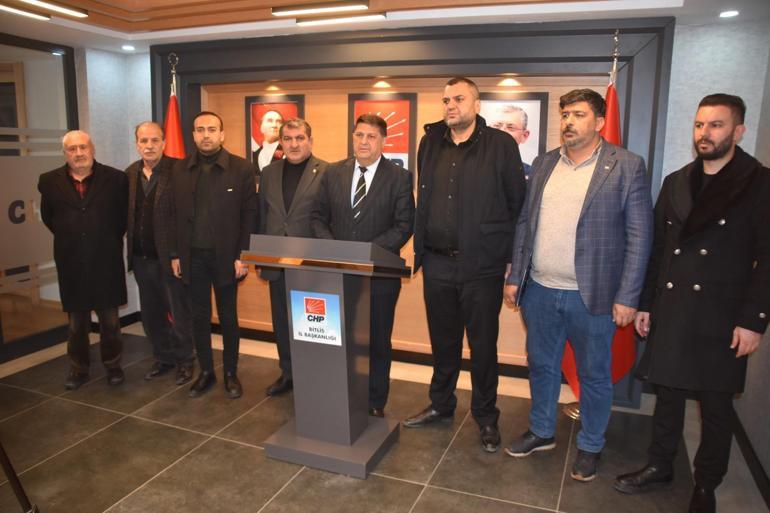 Bitliste Miting saati satıldı eleştirisi yapan CHP belediye başkan adayı, partisinden istifa edip AK Partiye geçti