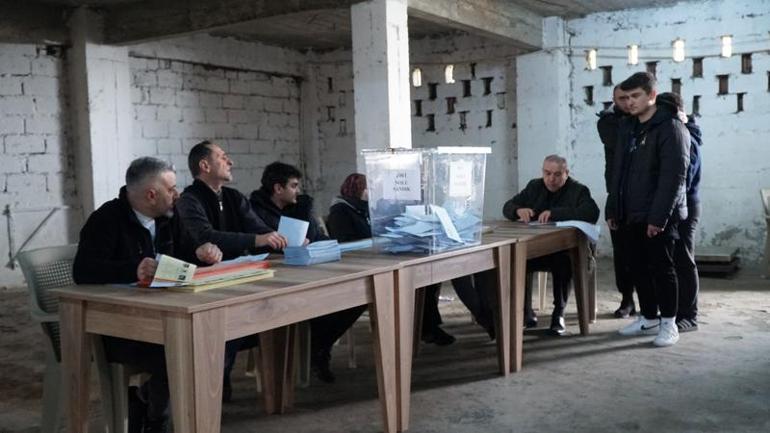 Rizede seçmen sandık başında