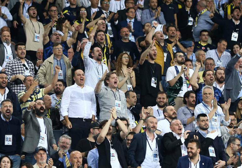 Fenerbahçe Başkanı Ali Koç, Olağanüstü Genel Kurul Toplantısında alınabilecek kararları açıkladı