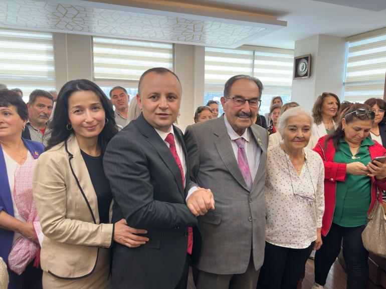 CHPnin 47 yıl sonra kazandığı Amasyada, Başkan Sevindi mazbatasını aldı
