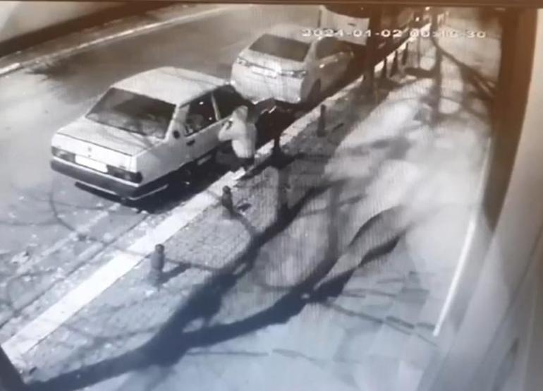 İstanbulda park halindeki otomobilleri çalan 2 şüpheli yakalandı