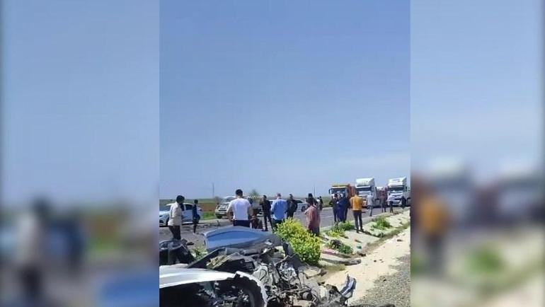 Şanlıurfa’da otomobil ile kamyon çarpıştı: 2si çocuk 4 ölü