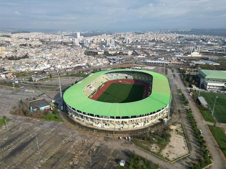 11 Nisan Stadyumundaki hazırlıkların sonuna gelindi